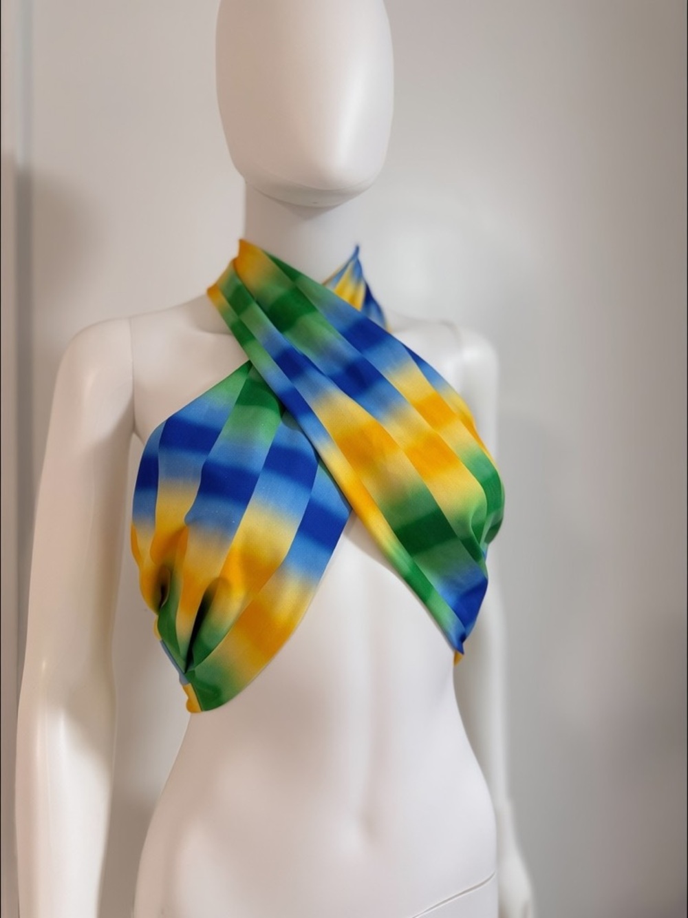 Colorblock Cross Halter Scarf Top - Picture 6 of 8